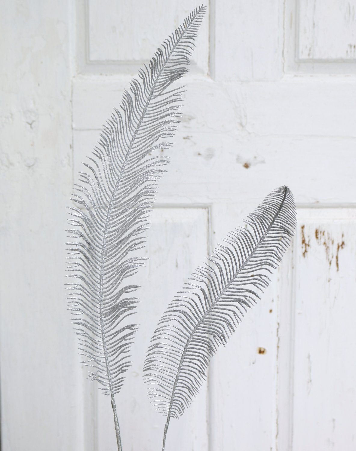 Fake fern stem with glitter, 63 cm, silver