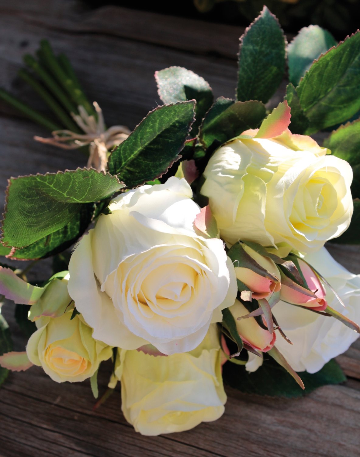Künstlicher Rosenbund, 7-fach, 28 cm, creme-grün