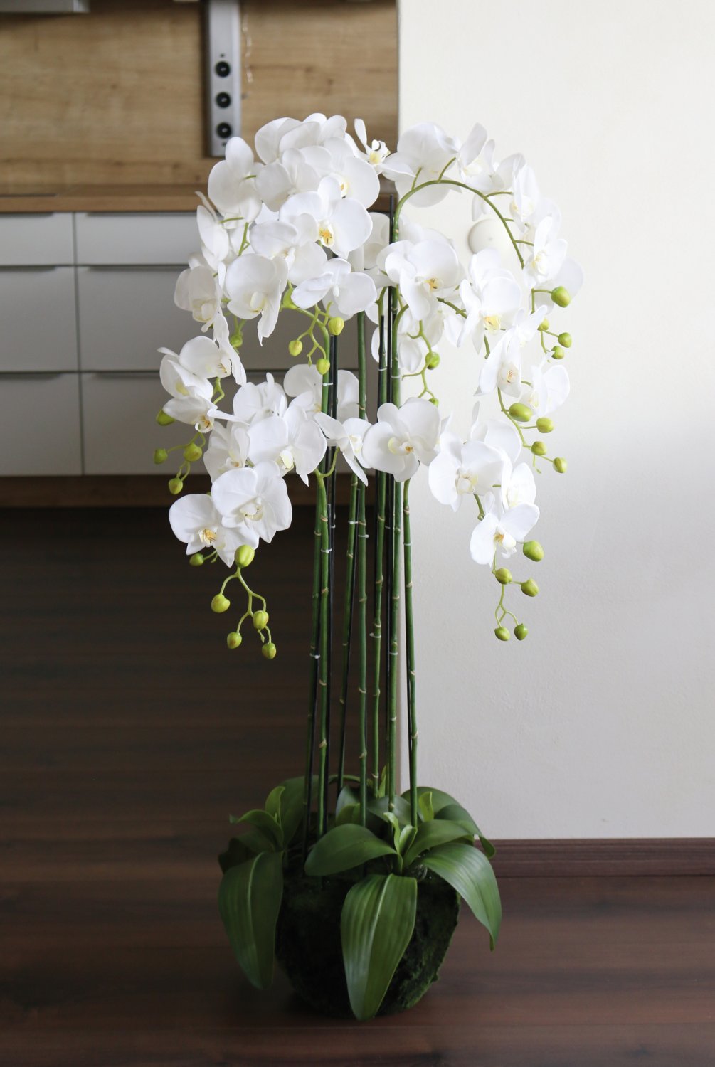 Künstliche Orchidee Phalaenopsis in 'Erde', 9-fach, 120 cm, Real Touch, weiß