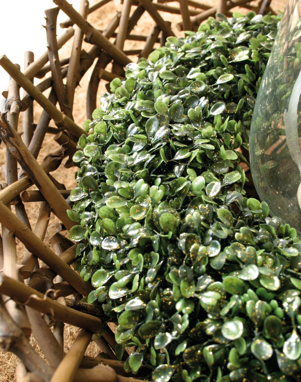 Künstlicher Buchsbaumkranz mit Glitter aus Kunststoff, Ø 40 cm, grün-gold