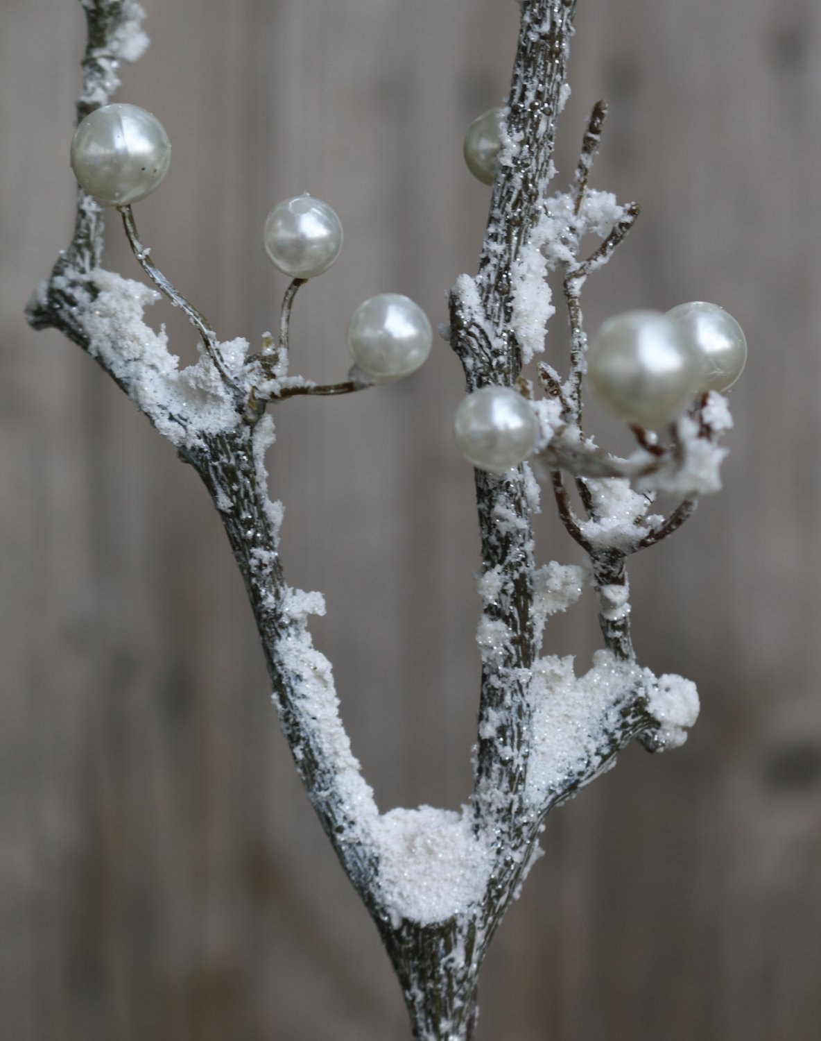 Künstlicher Dekozweig mit Perlen und Schnee, 83 cm, frost-braun