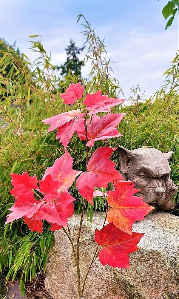 Künstlicher Ahornzweig, 3-fach, 88 cm, herbstrot Künstlicher Ahornzweig, 3-fach, 88 cm, herbstrot