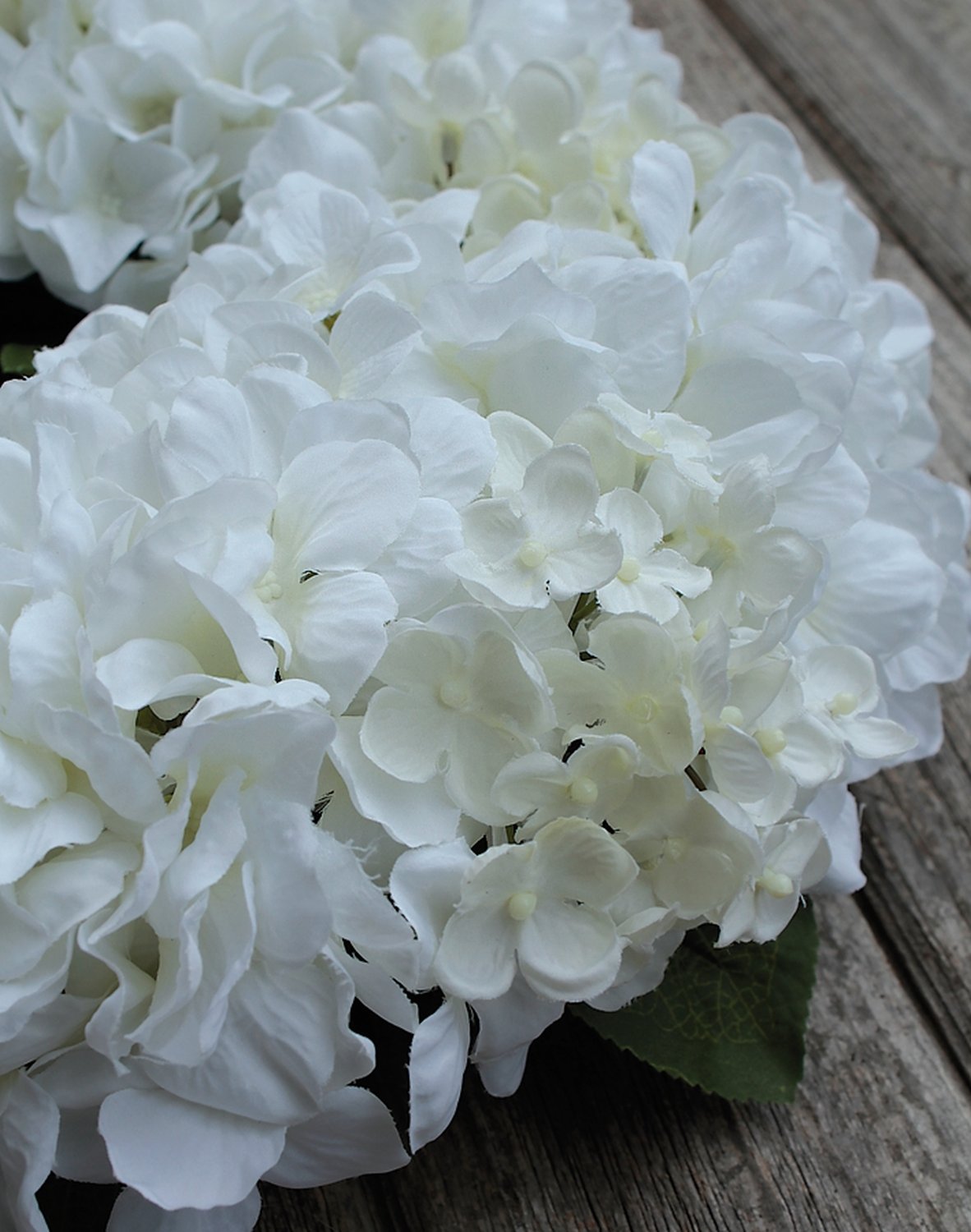 Artificial hydrangea wreath on rattan, Ø 40 cm, beige-white