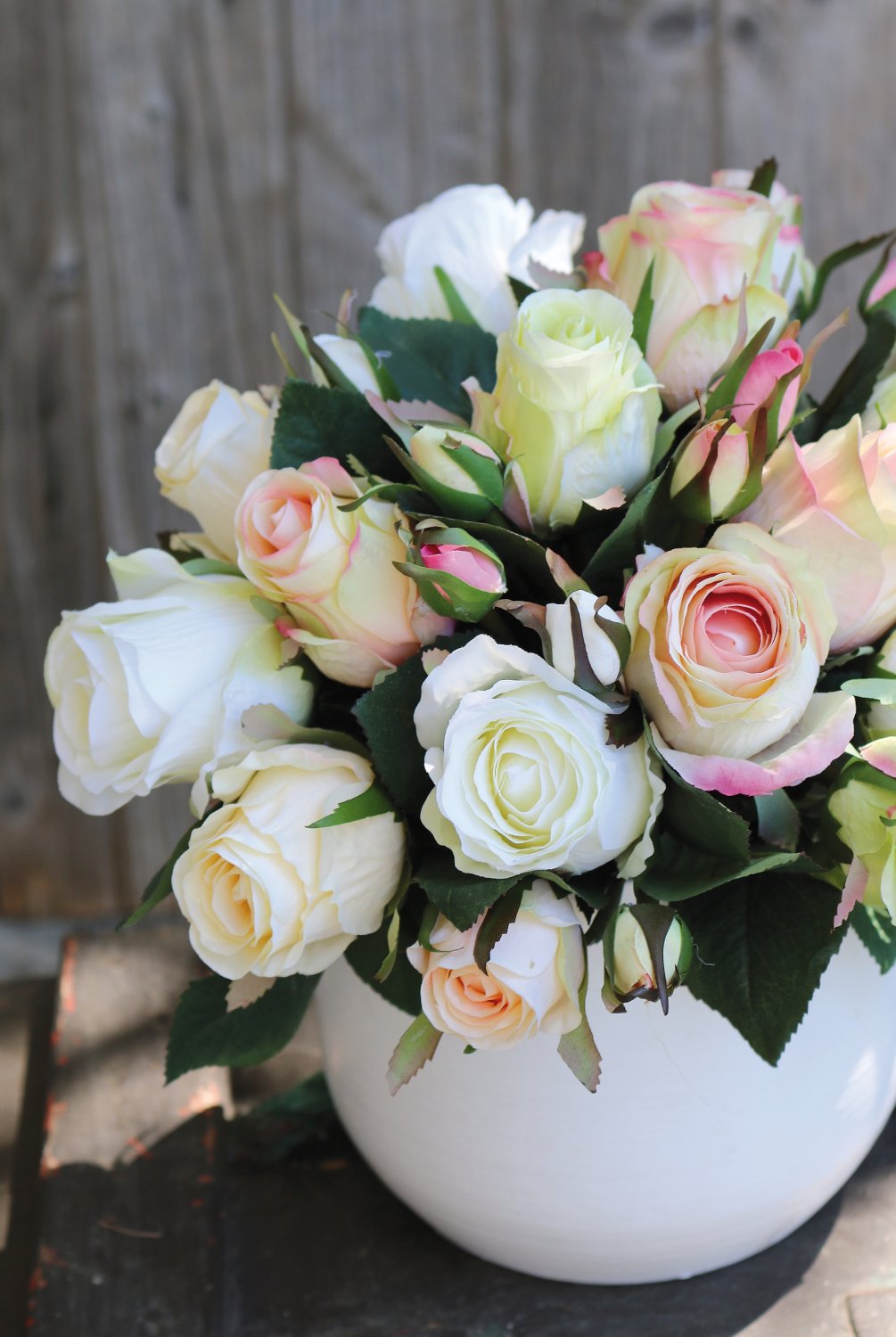 Artificial bouquet of wild roses, 24-flowers, 28 cm, white-pink