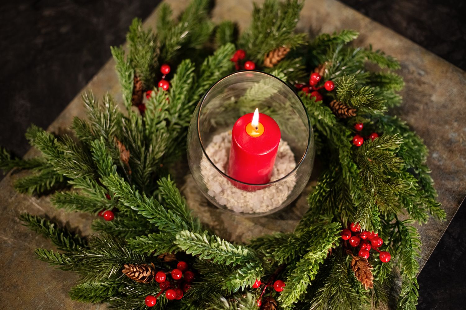 Artificial wreath with fir, berries and cones, Ø 61 cm, green-red