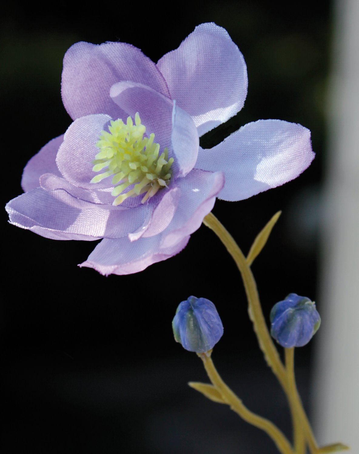 Granny's bonnet silk flower, 99 cm, dark violet