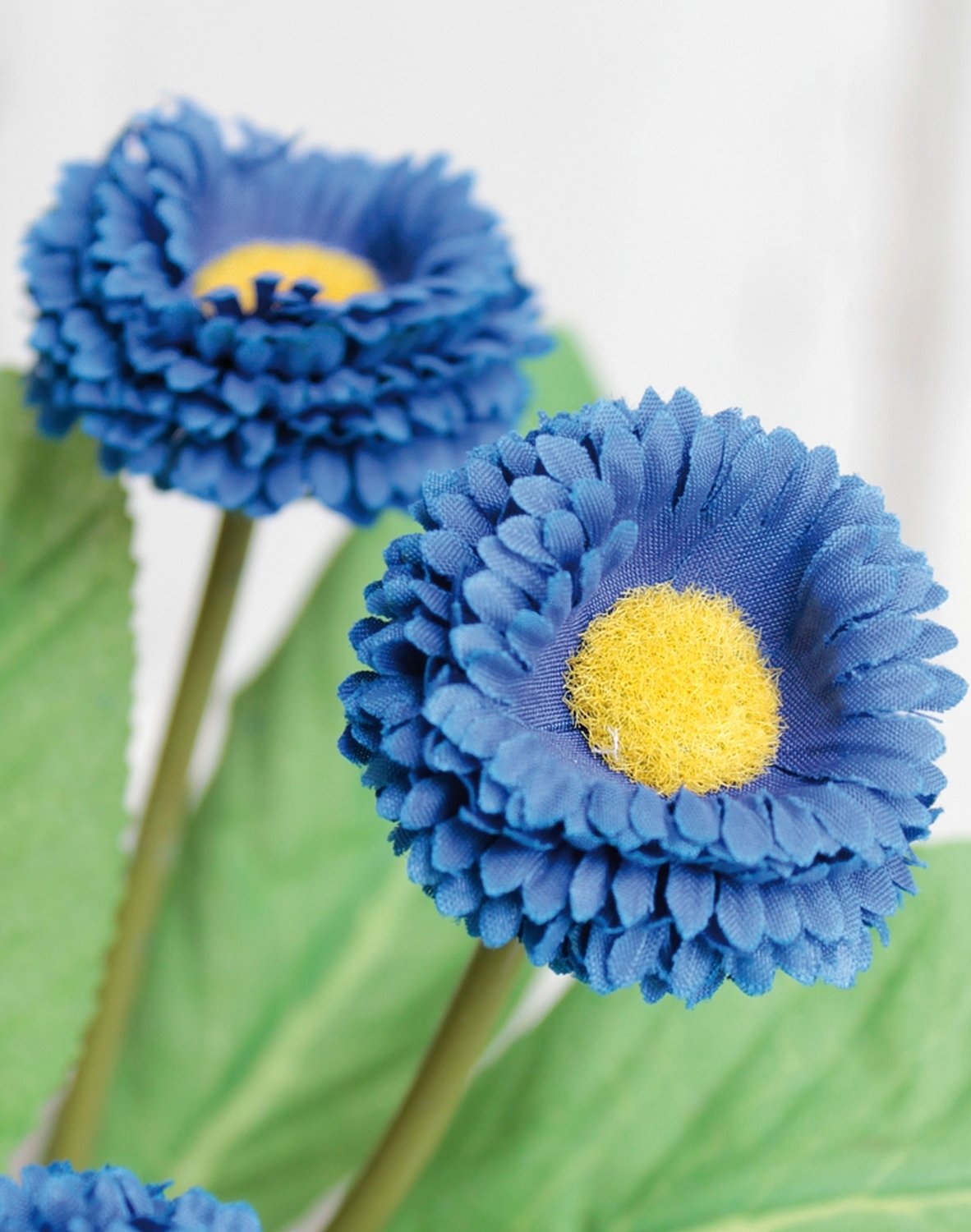 Artificial bellis bunch, 6 flowers, 2 buds, 25 cm, blue