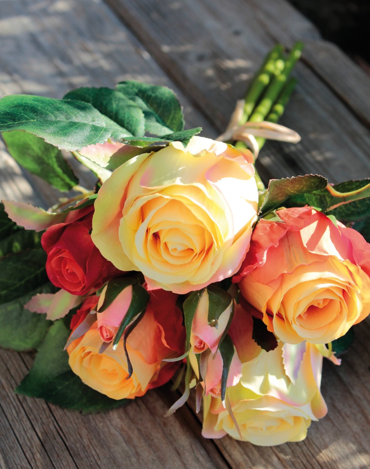 Artificial bunch of roses, 7-flowers, 28 cm, yellow-orange