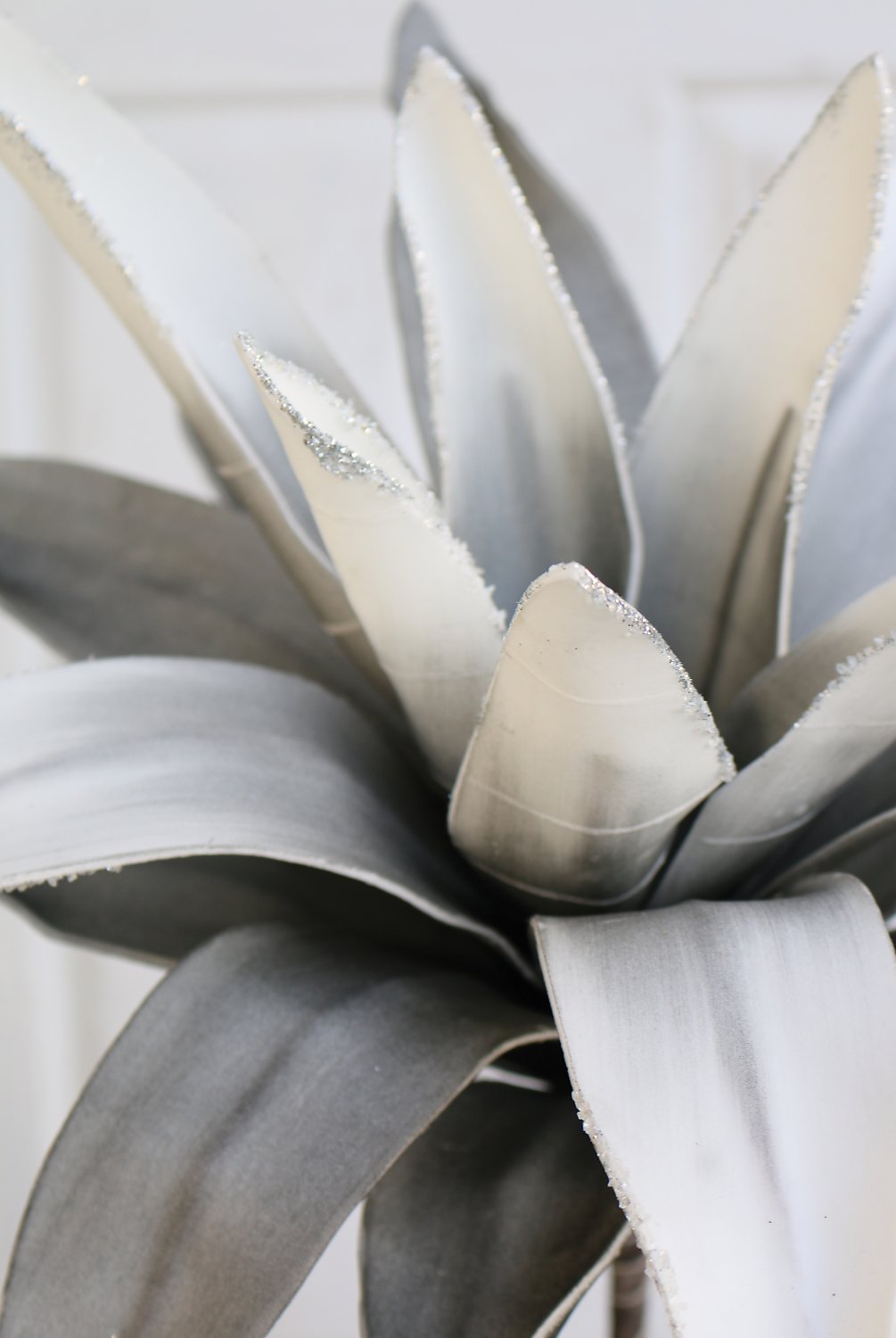 Künstliche Soft flower 'Aloe', mit Glitter, 90 cm, grau-silber