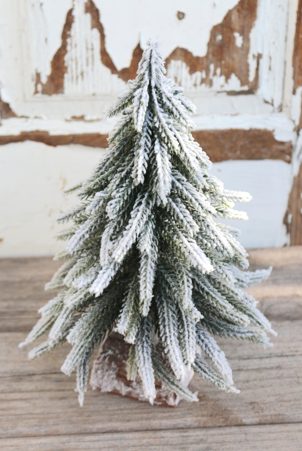 Artificial Christmas tree with snow, wooden stand, 26 cm, green-white