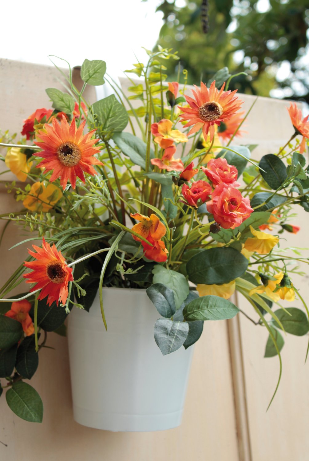 Künstliches Blumenbouquet im Hängtopf, 45 cm, orange