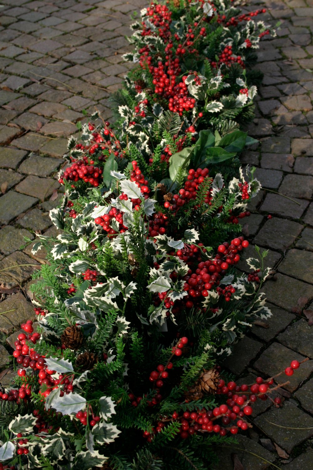 MeevrgR Beeren-Girlande Rosa 180cm - Künstliche Deko Für Weihnachten & Festliche Anlässe