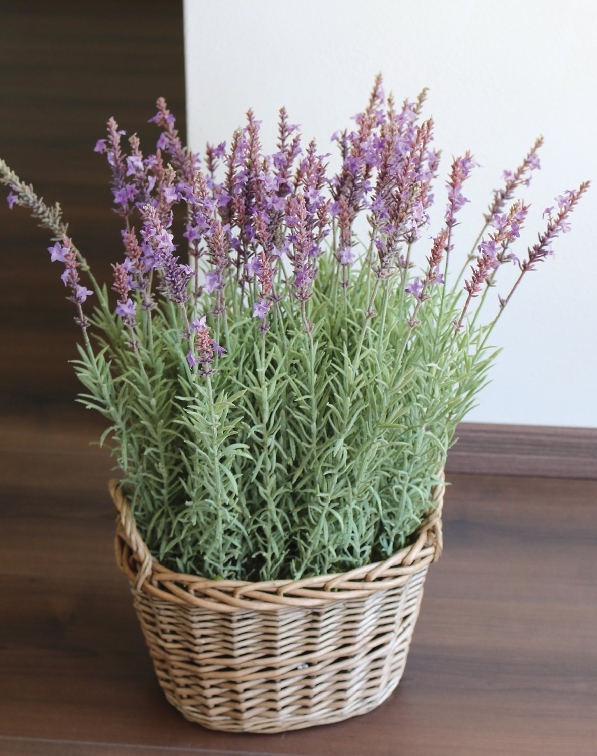 Künstlicher Lavendel im Korb, 55 cm, dunkelviolett