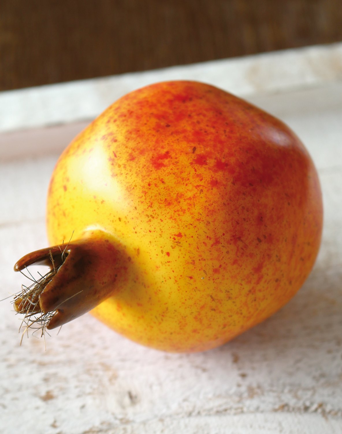 Künstlicher Granatapfel, 8 cm, gelb-orange