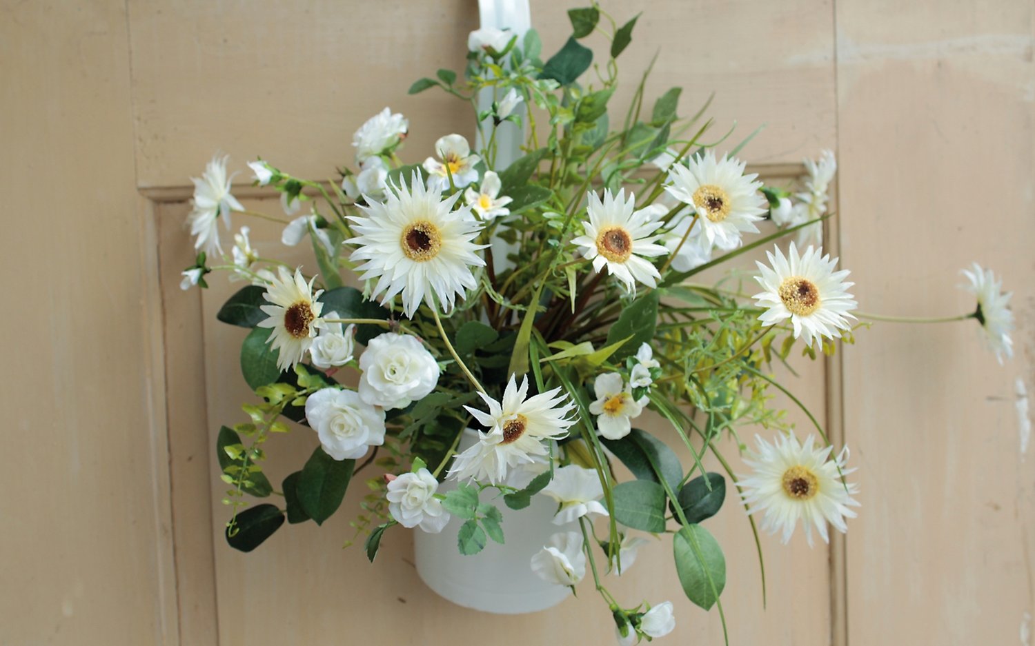Künstliches Blumenbouquet im Hängtopf, 45 cm, weiß-grün