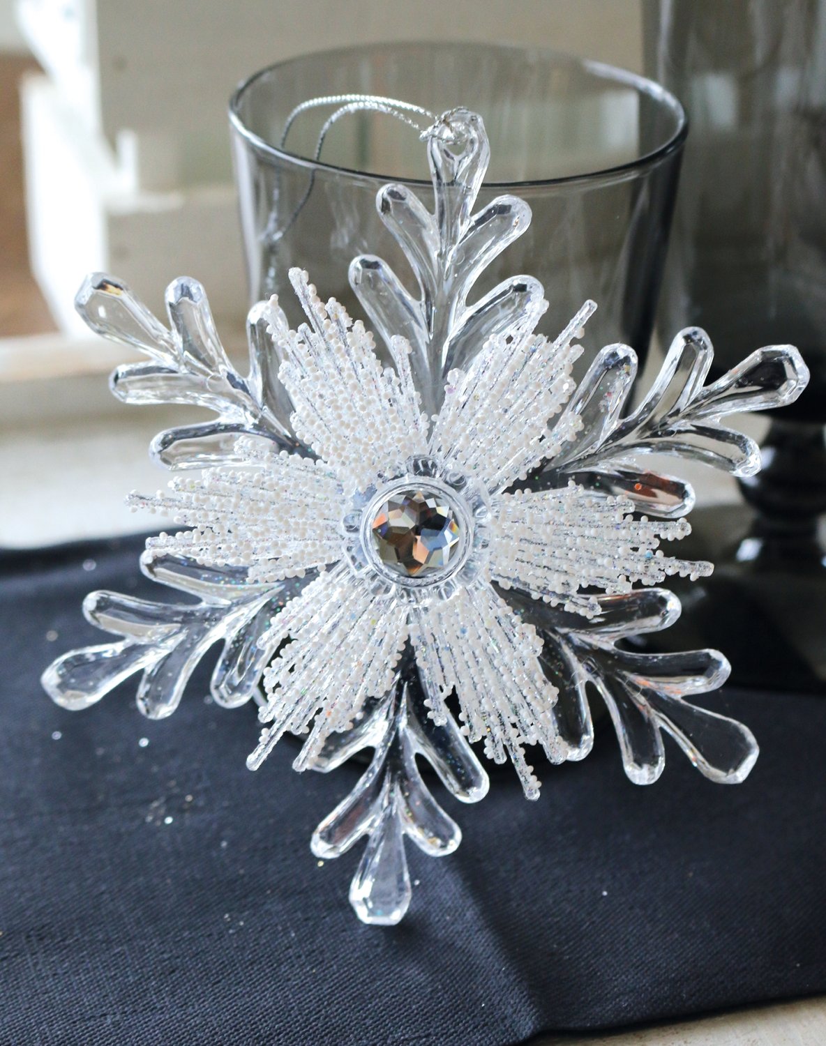 Decorative ornament, acrylic, Ø 14 cm, white-silver