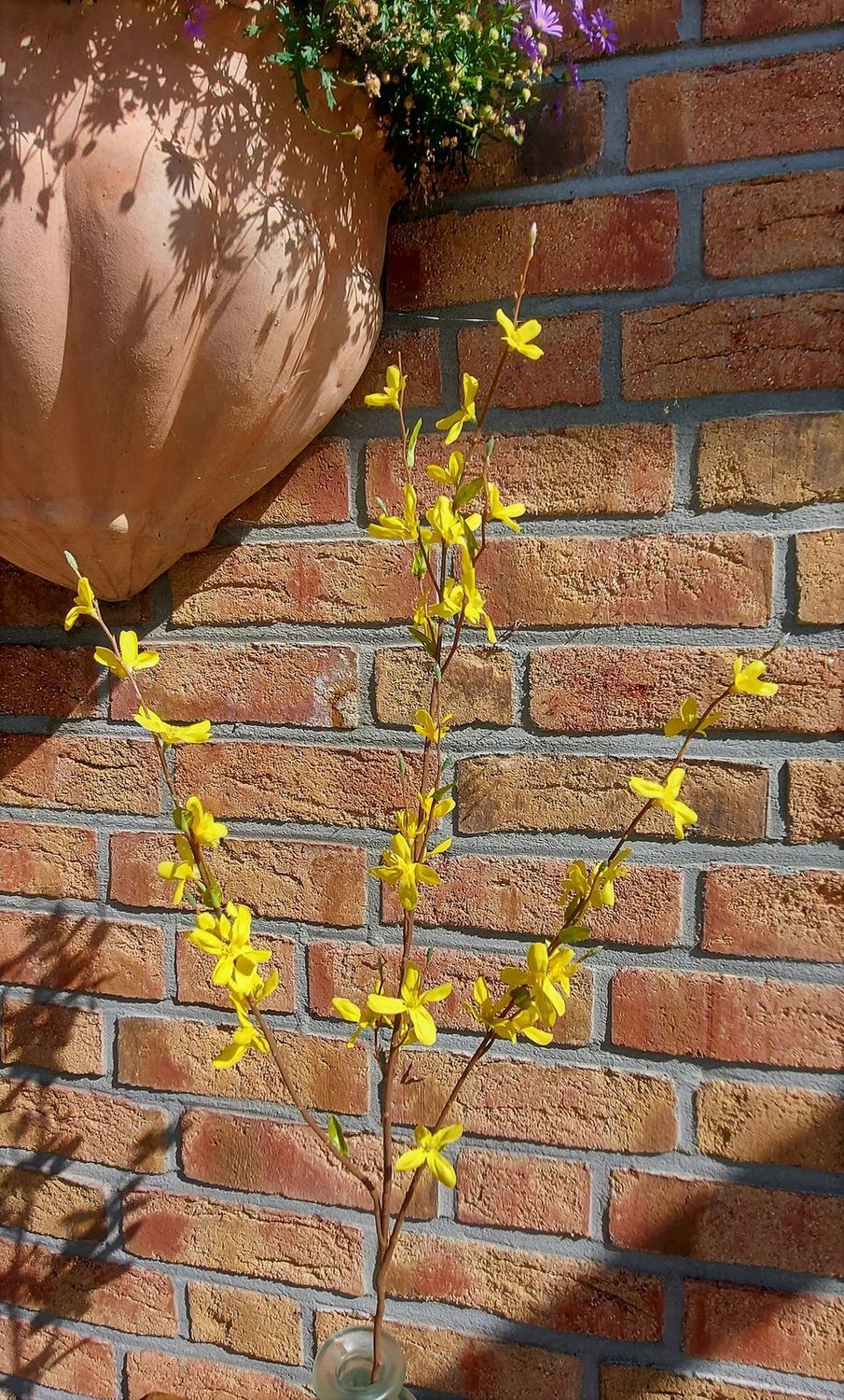 Fake forsythia branch, 2-fold, 97 cm, yellow