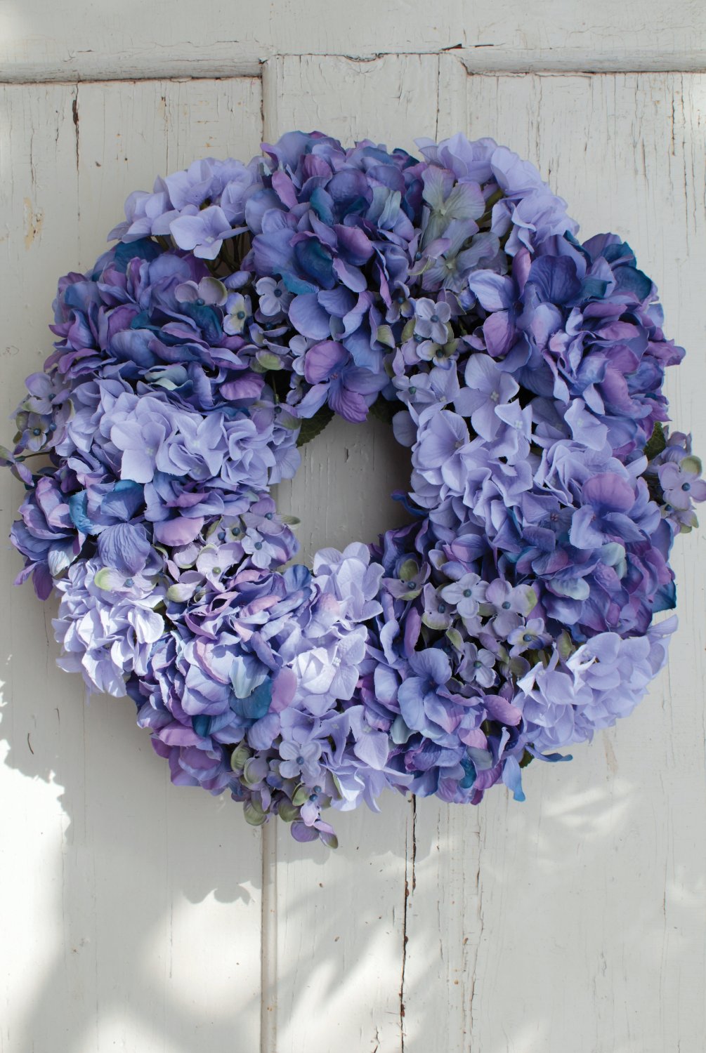 Artificial hydrangea wreath on rattan, Ø 40 cm, lavender