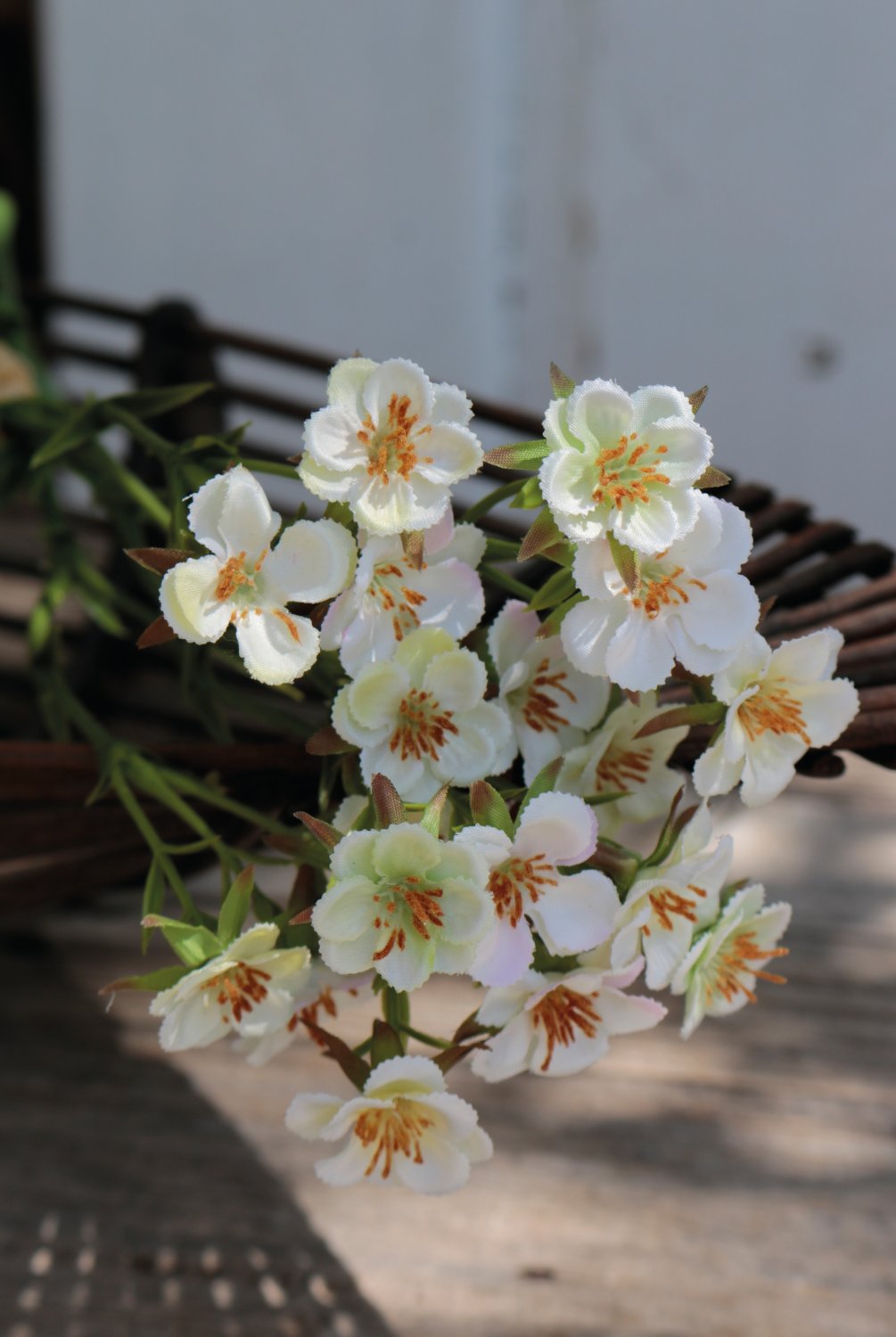 Künstlicher Wachsblumenbund, 3-fach, 32 cm, creme-weiß