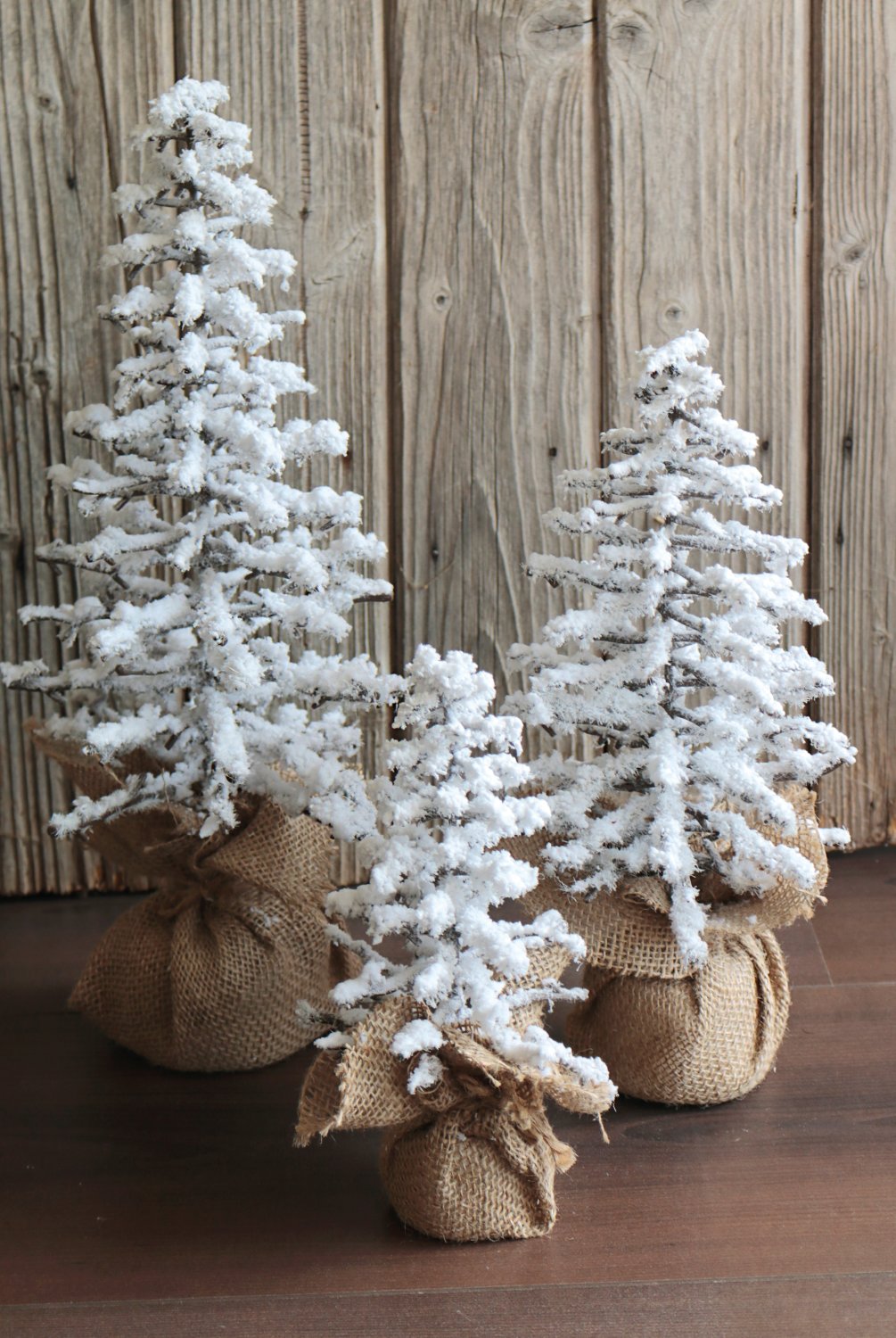 Künstlicher Weihnachtsbaum 'Schnee' im Jutesack, 36 cm, braun-weiß