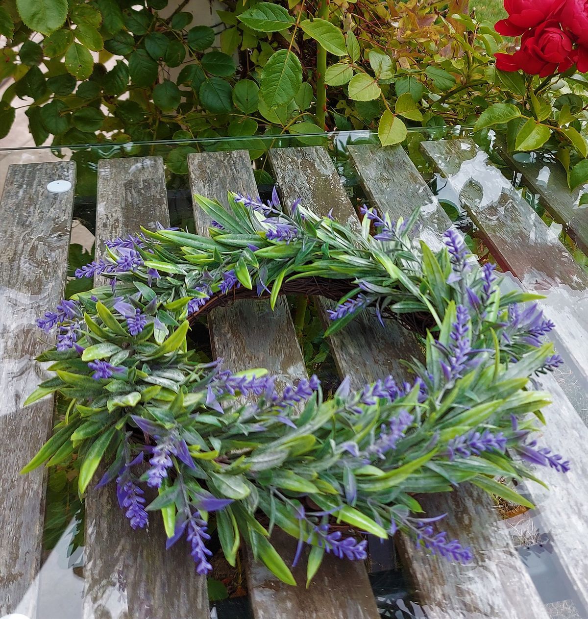 Fake lavender wreath, Ø 32 cm, dark purple