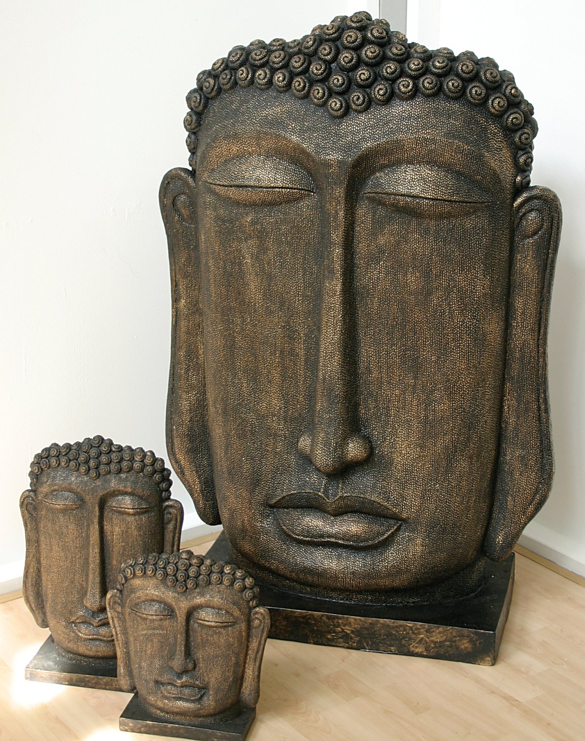 Deko Buddhakopf aus Fiberglas, 120 x 79 x 37 cm, braun
