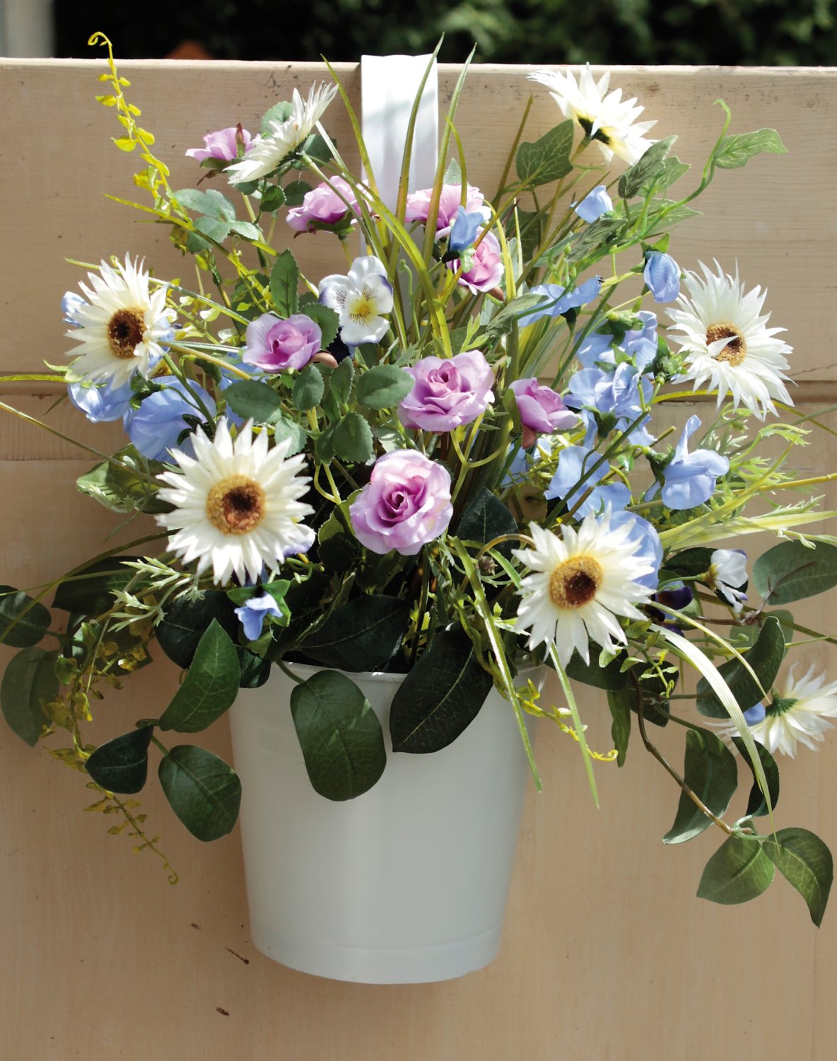Künstliches Blumenbouquet im Hängtopf, 45 cm, dunkelblau