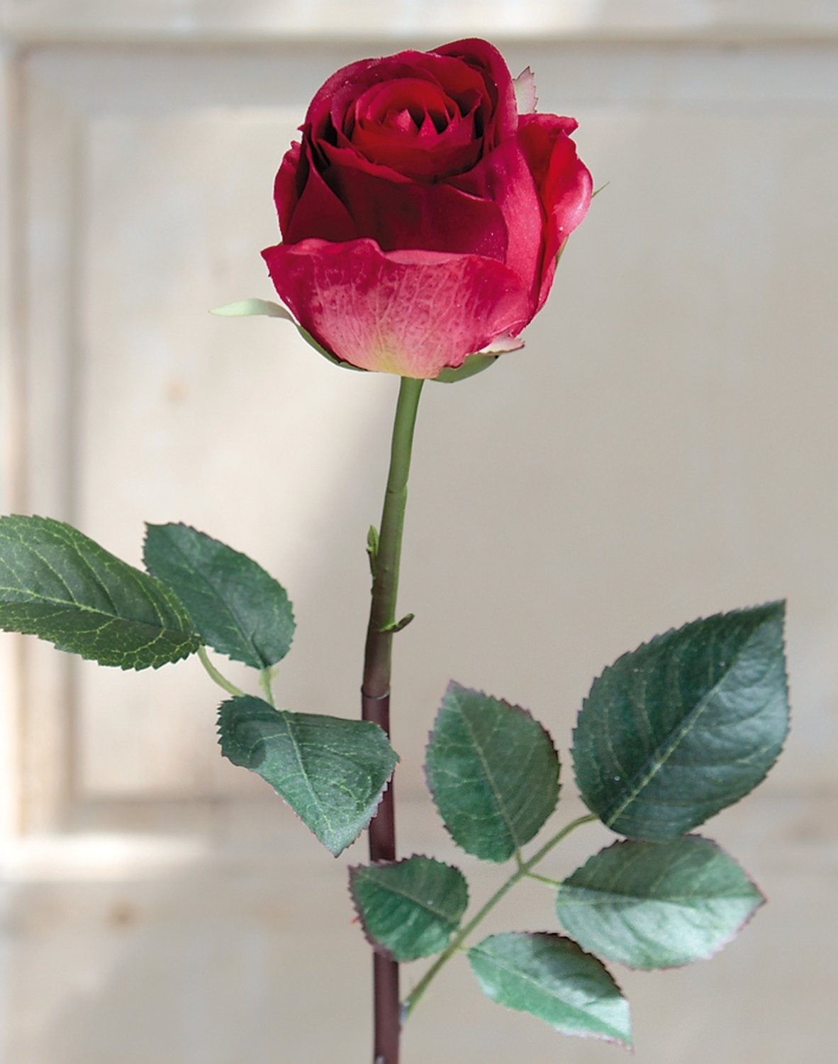 Rosa artificiale 58 cm, rosso-verde