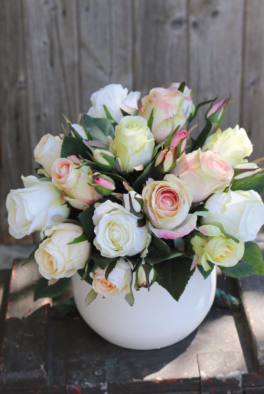 Artificial bouquet of wild roses, 24-flowers, 28 cm, white-pink